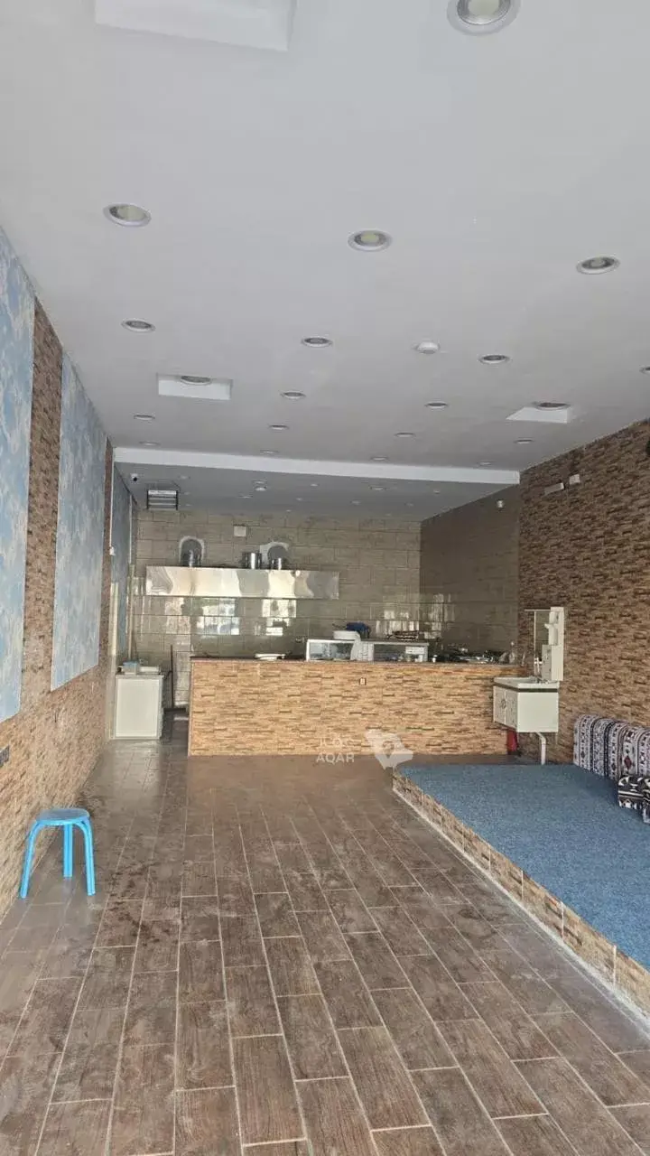 shop in Al Khalidiyyah, Taif 4
