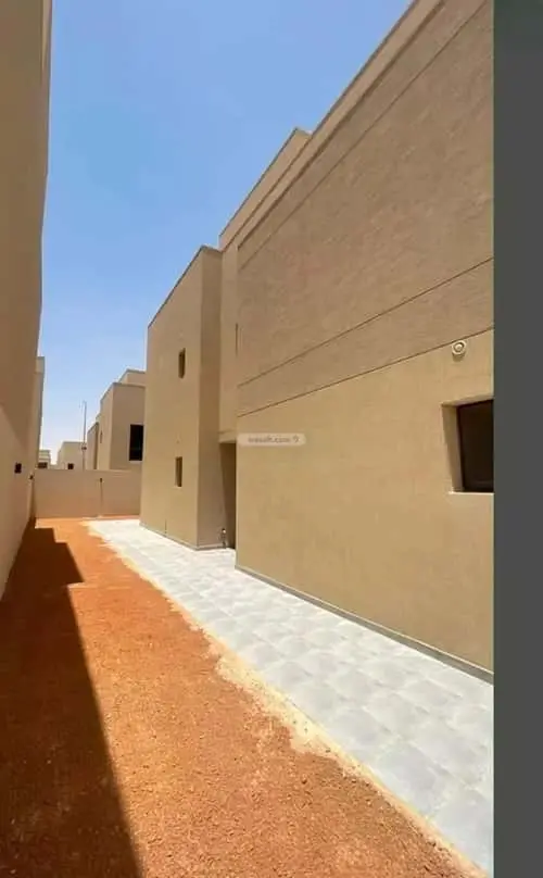 4 bedroom villa in Al Bashaer, Riyadh 13