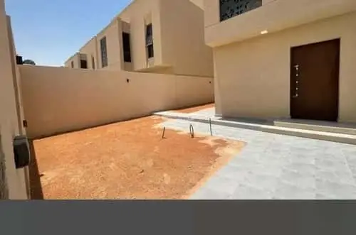 4 bedroom villa in Al Bashaer, Riyadh 7