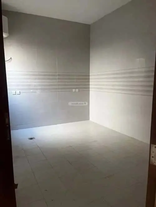 3 bedroom apartment in Al Awali, Riyadh 5