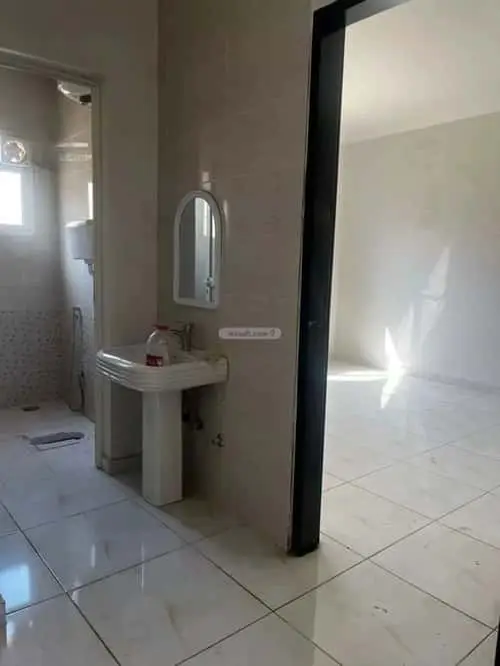 3 bedroom apartment in Al Awali, Riyadh 8