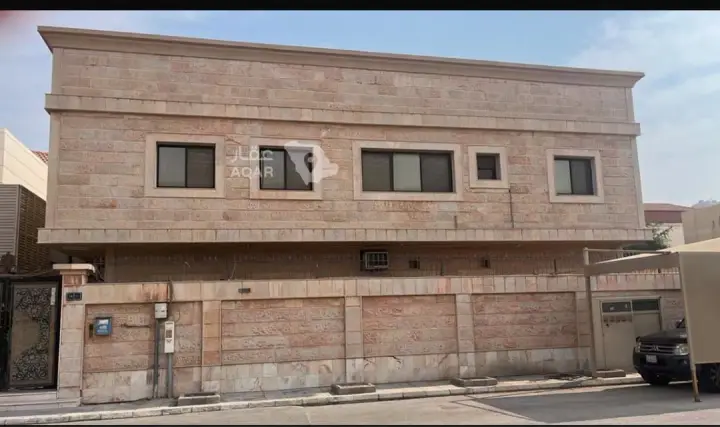 عقار 15 غرف في الحزام الذهبي، الخبر