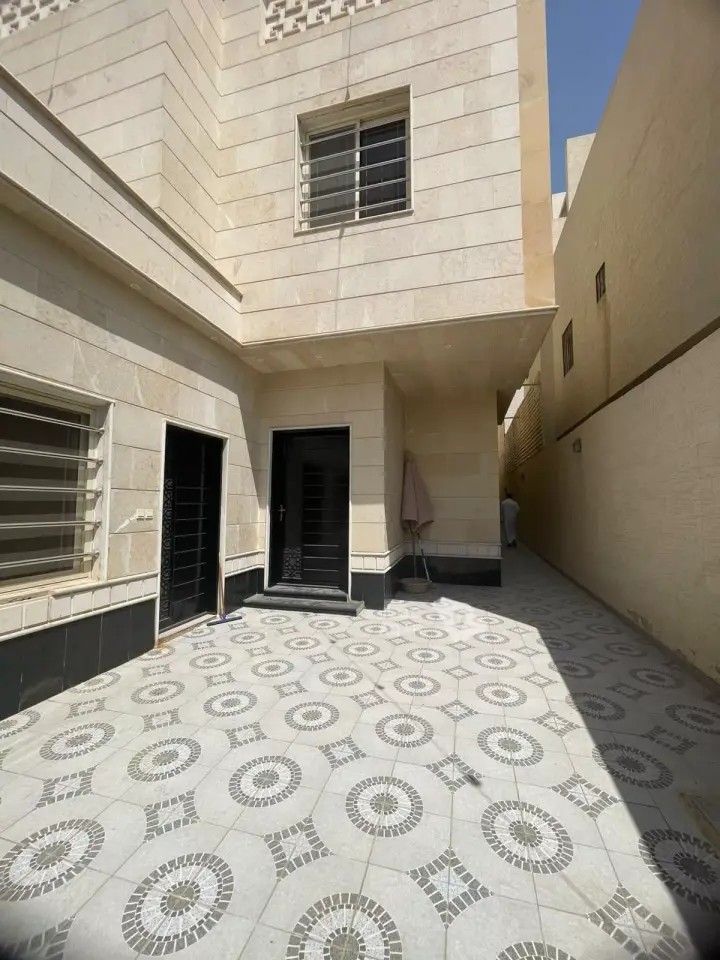 3 bedroom villa in Al Aridh, Riyadh 8