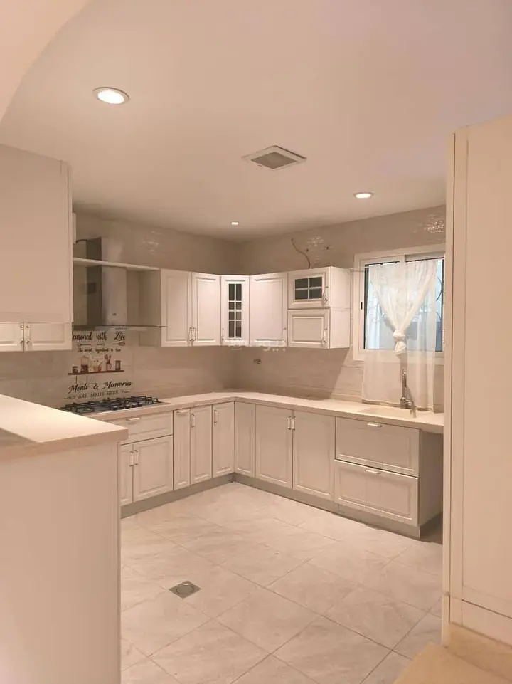 5 bedroom villa in Al Yasmin, Riyadh 7