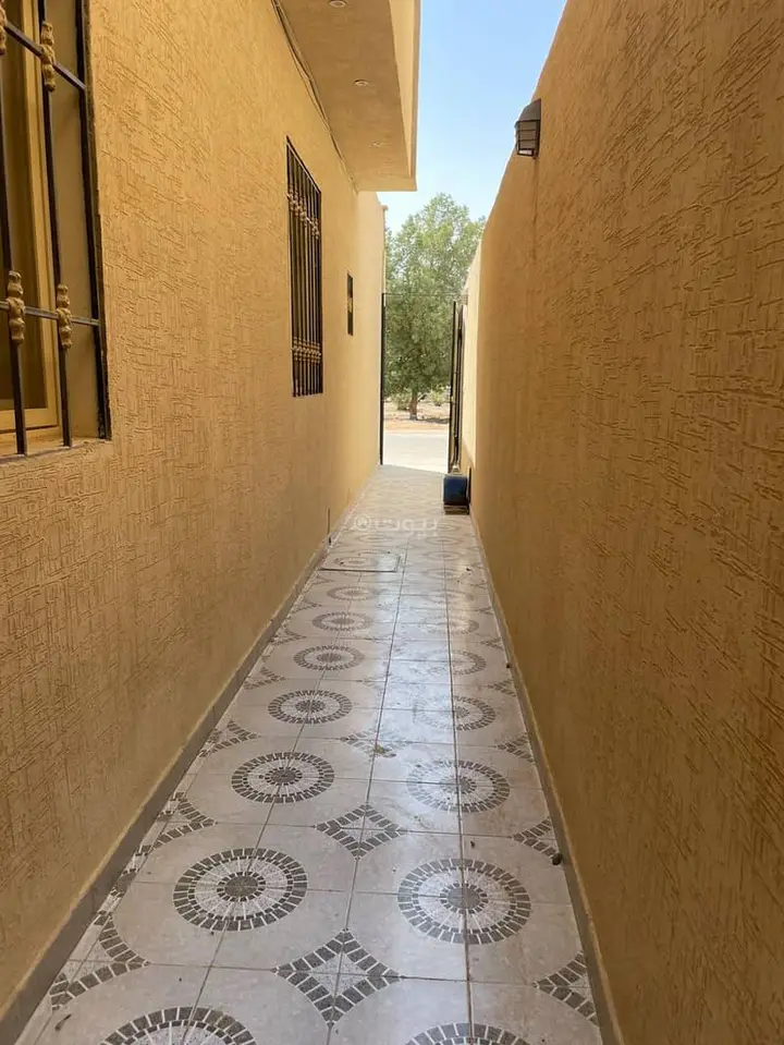 4 bedroom villa in Al Aridh, Riyadh 23