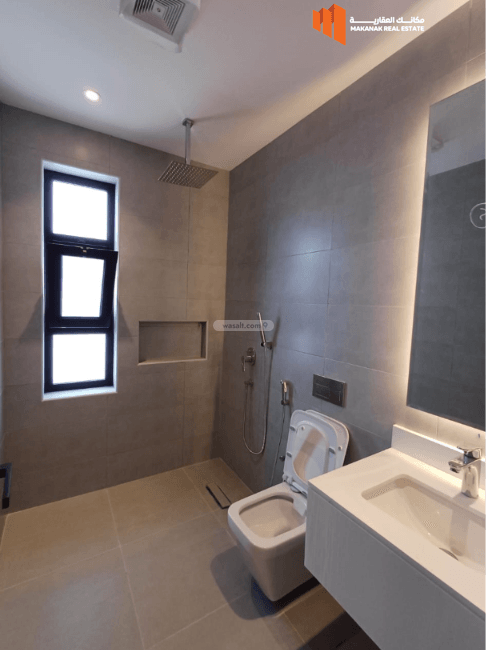 3 bedroom apartment in Al Bahr, Eastern Province 4