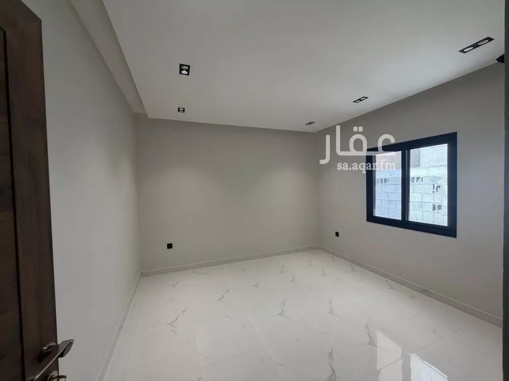 5 bedroom apartment in Ash Shulah 11