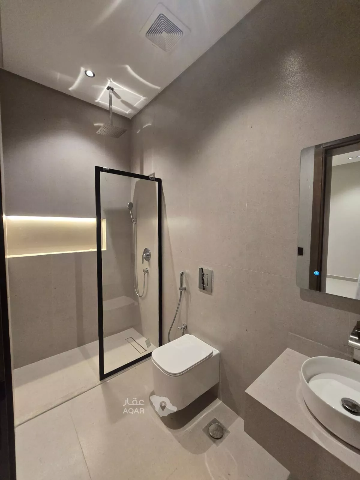 3 bedroom apartment in Al Rawdah, Jeddah 5