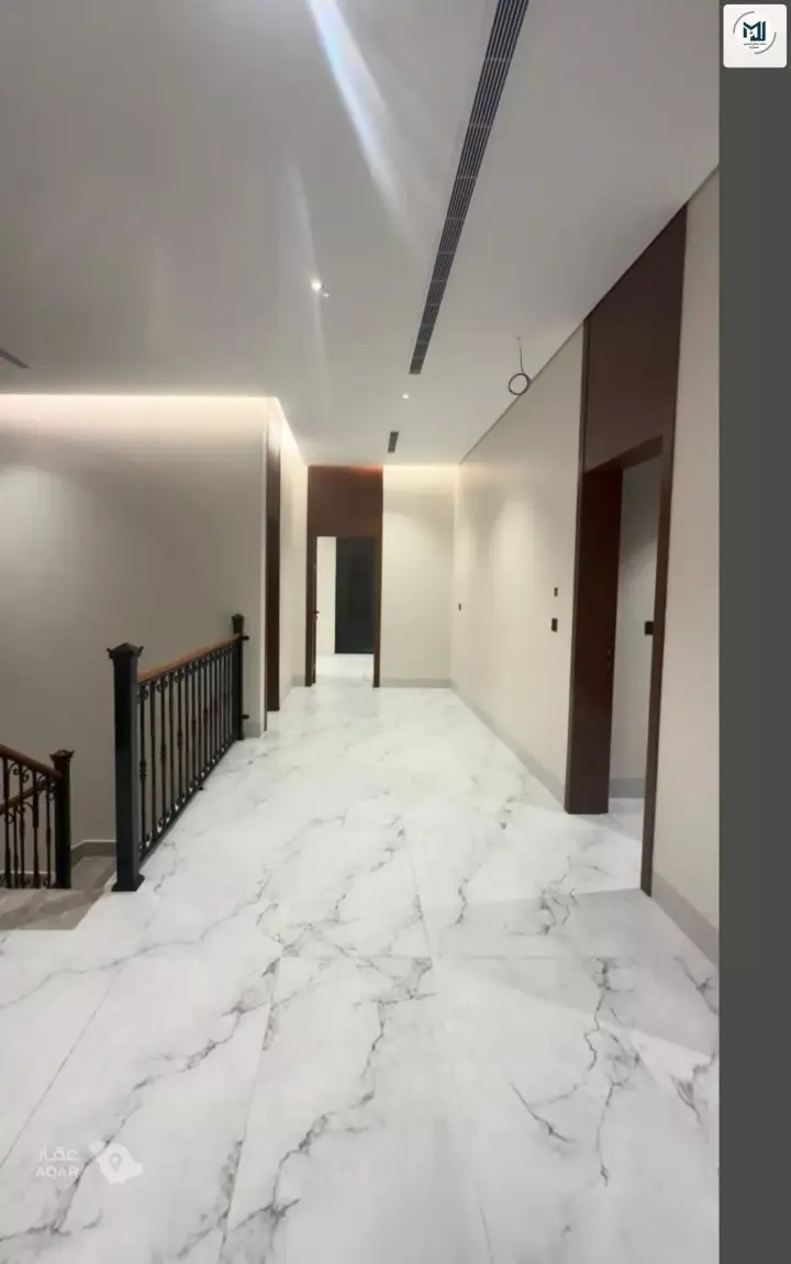 5 bedroom villa in Az Zomorod, Jeddah 22