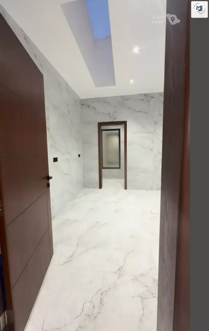 5 bedroom villa in Az Zomorod, Jeddah 8