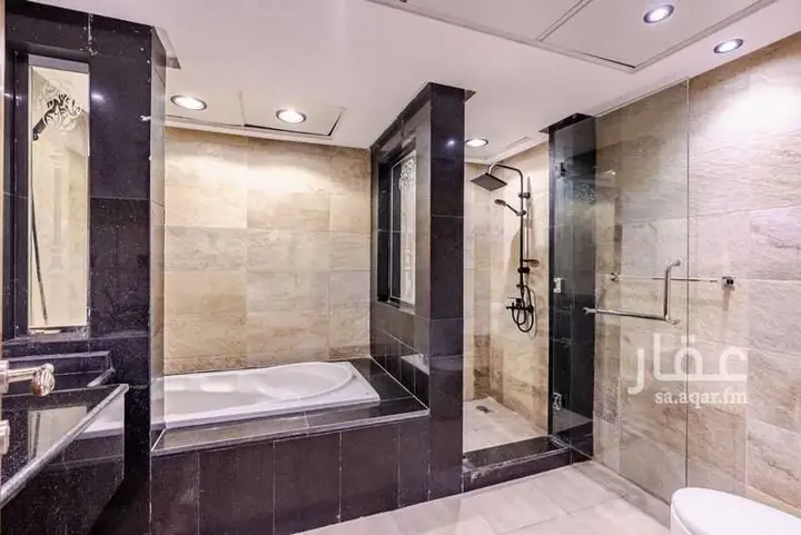 3 bedroom villa in Al Shati, Jeddah 12