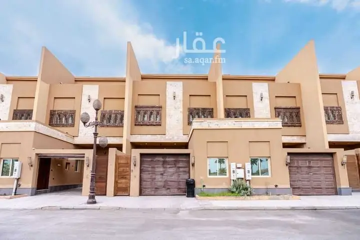 3 bedroom villa in Al Shati, Jeddah 4