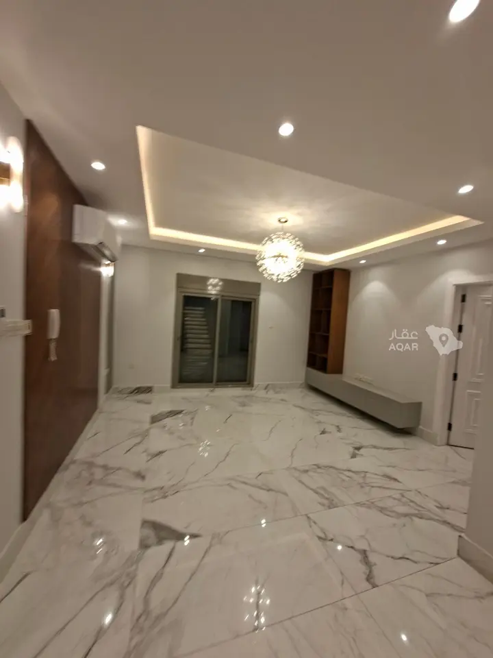 5 bedroom villa in Al Wahah, Riyadh 9