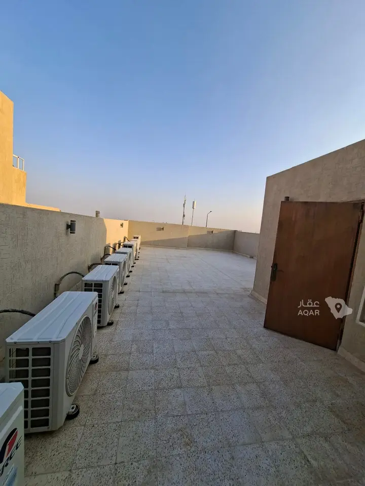 5 bedroom villa in Al Wahah, Riyadh 14
