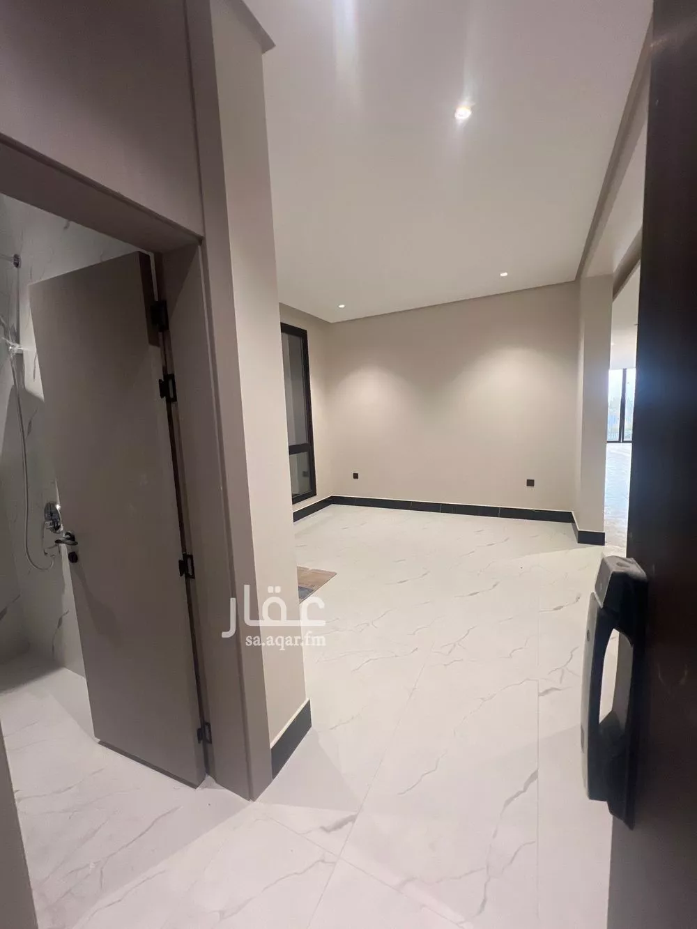 5 bedroom apartment in Ash Shati Al Gharbi 6