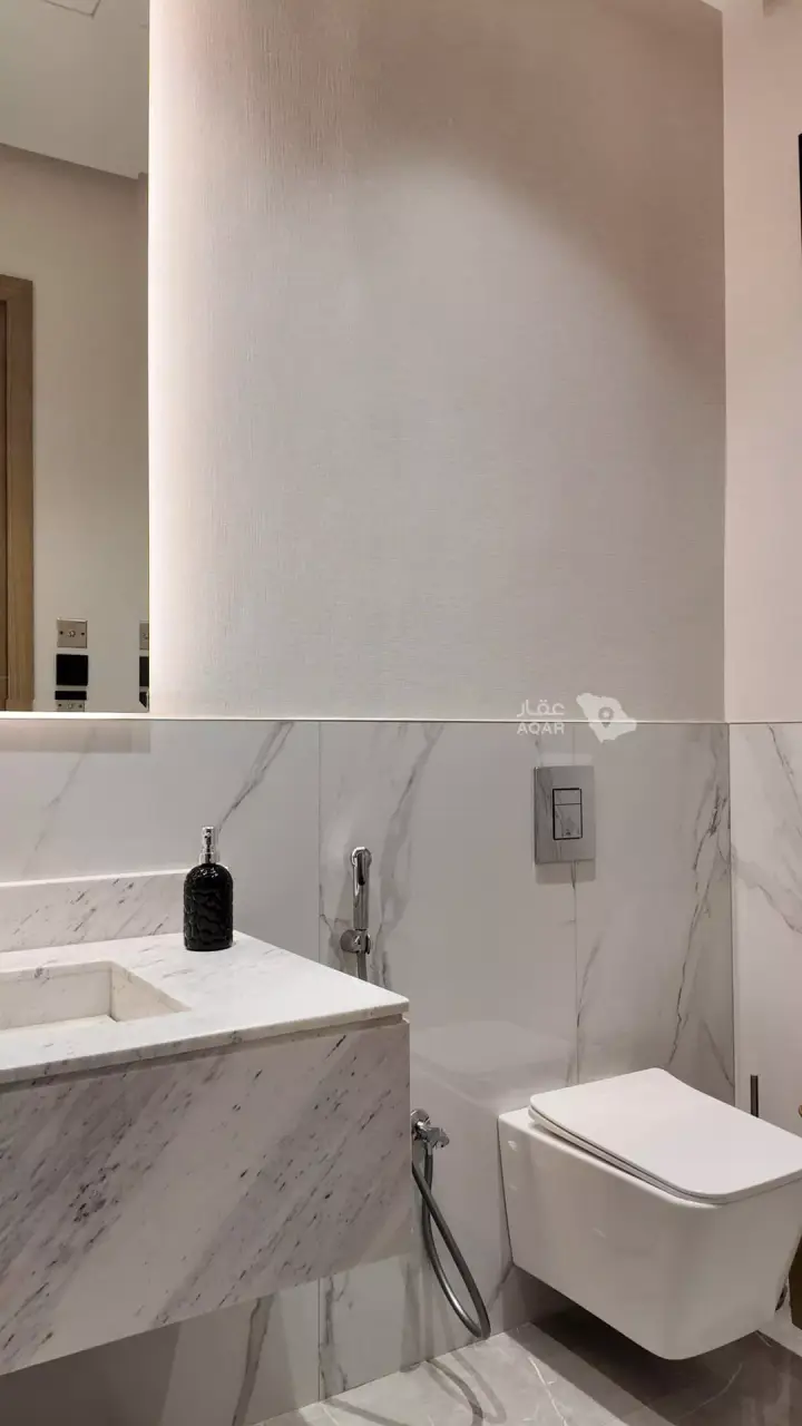 8 bedroom office in Al Aridh, Riyadh 10