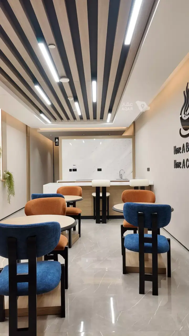 8 bedroom office in Al Aridh, Riyadh 11