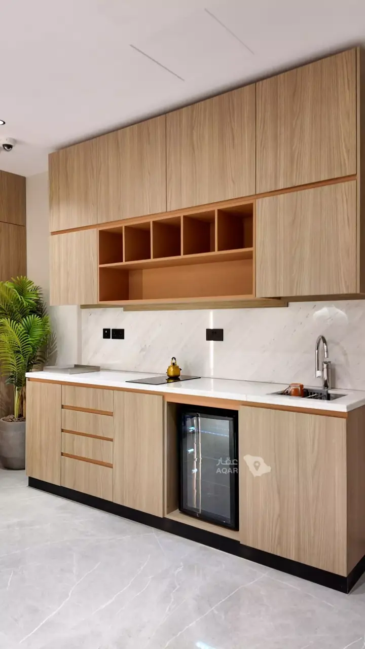 8 bedroom office in Al Aridh, Riyadh 6