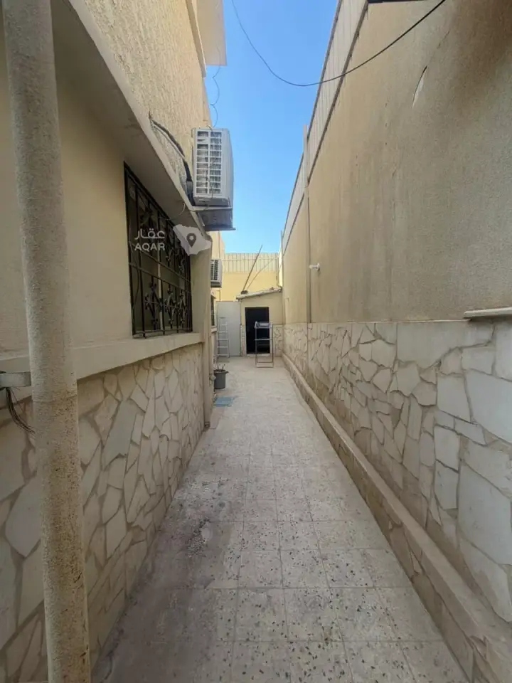 3 bedroom villa in Ulaishah, Riyadh 9