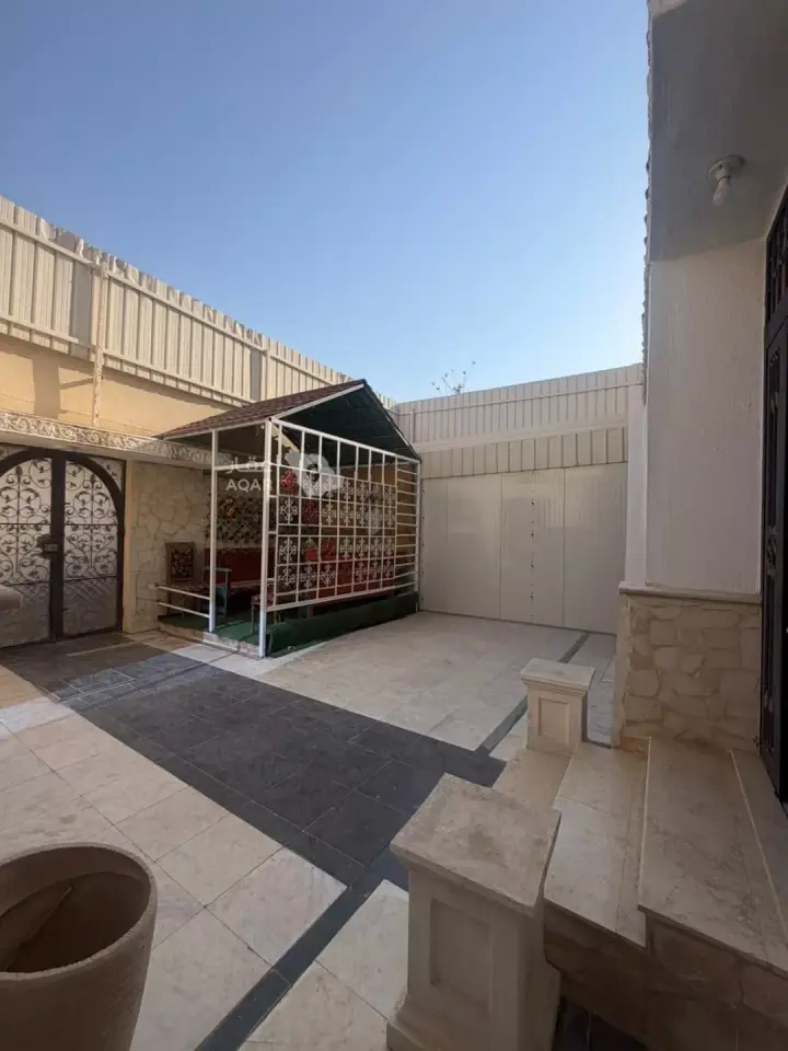 3 bedroom villa in Ulaishah, Riyadh 5