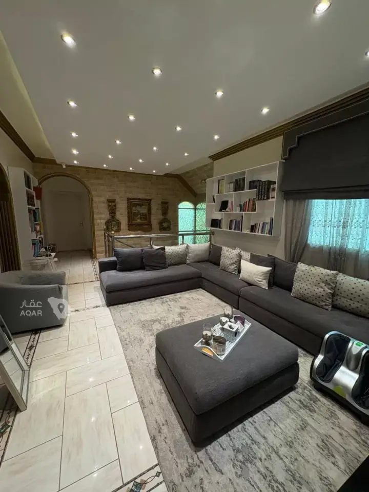 7 bedroom villa in Al Izdihar, Riyadh 7