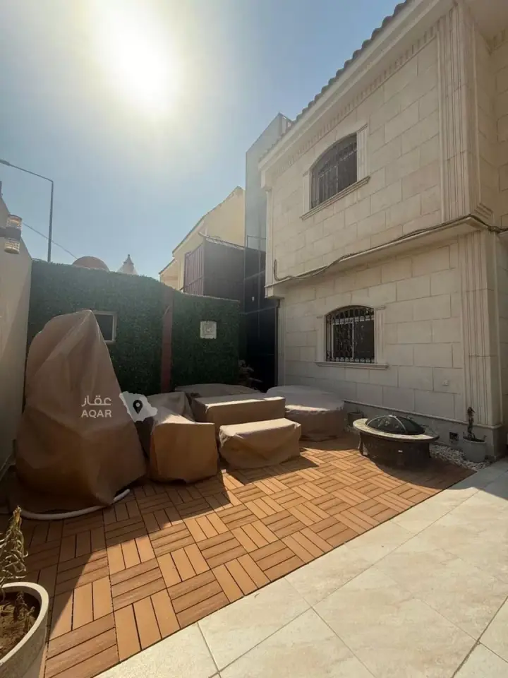 7 bedroom villa in Al Izdihar, Riyadh 2