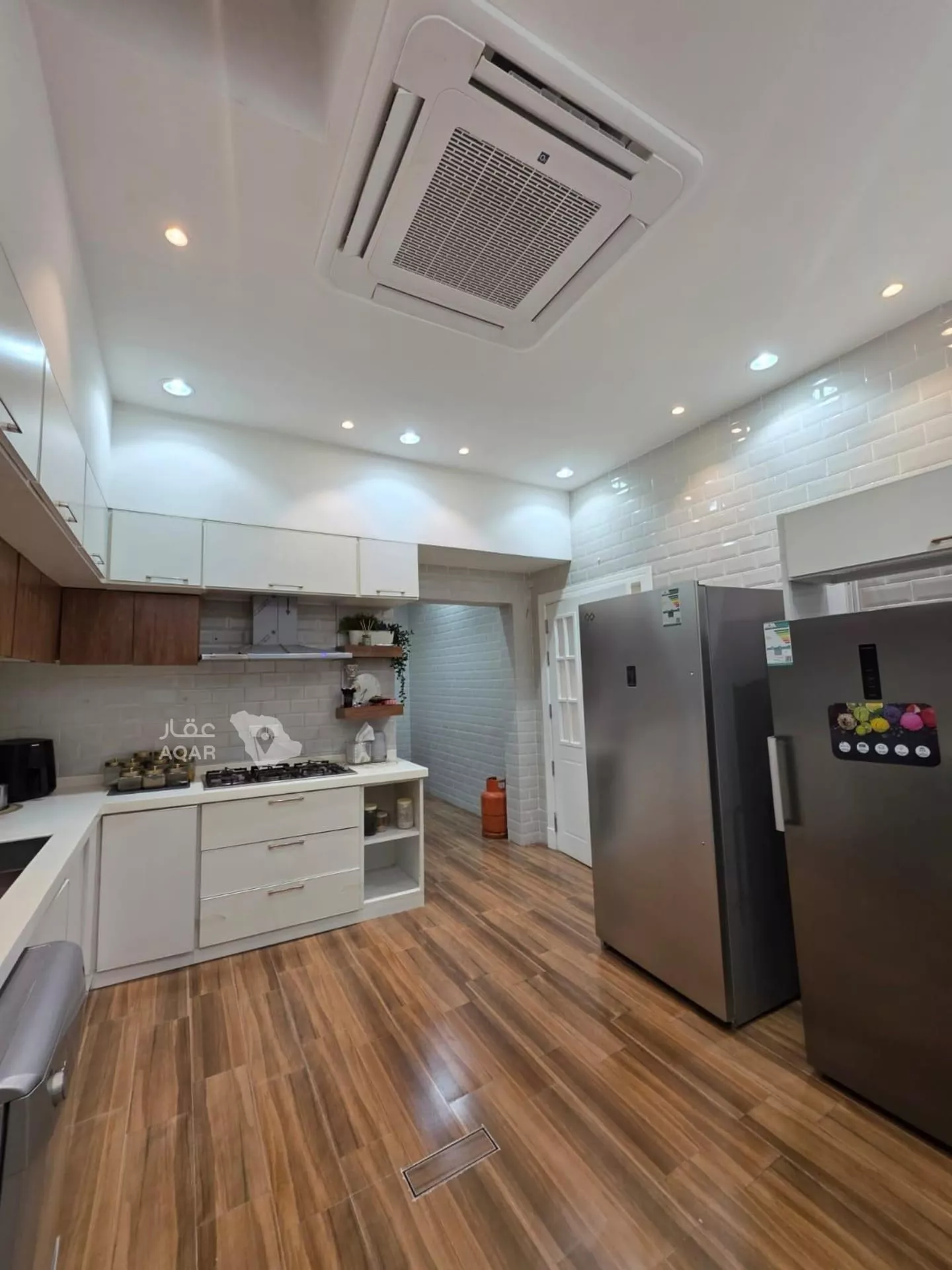 5 bedroom villa in Al Munsiyah, Riyadh 15