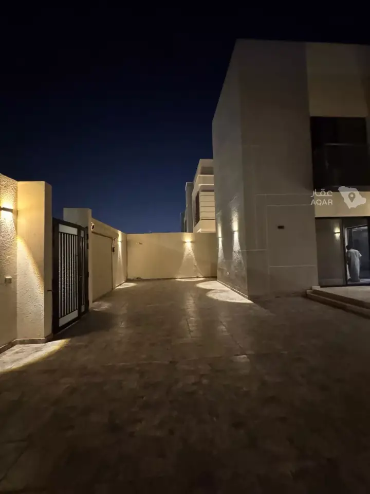 3 bedroom villa in Al Janadriyah, Riyadh 3