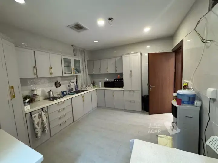 3 bedroom villa in Al Janadriyah, Riyadh 7