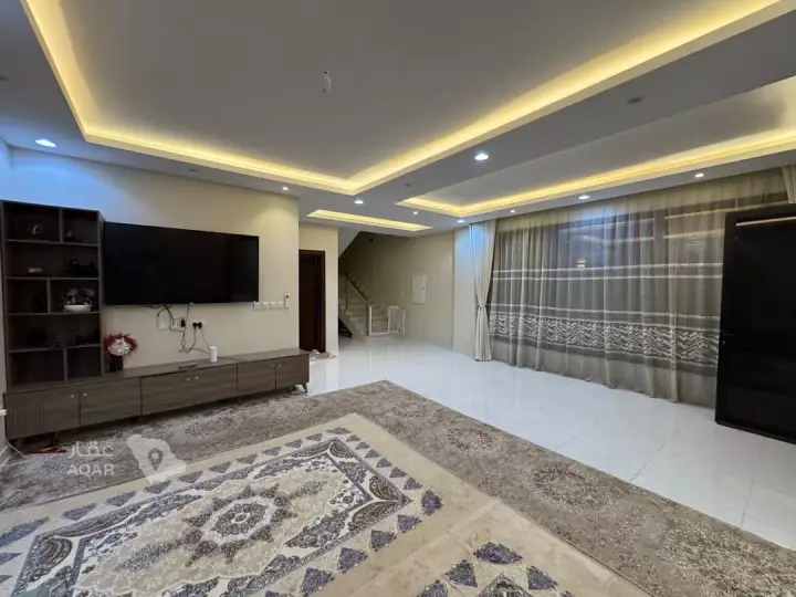 3 bedroom villa in Al Janadriyah, Riyadh 18
