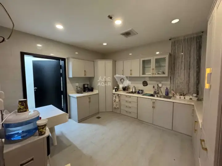 3 bedroom villa in Al Janadriyah, Riyadh 15