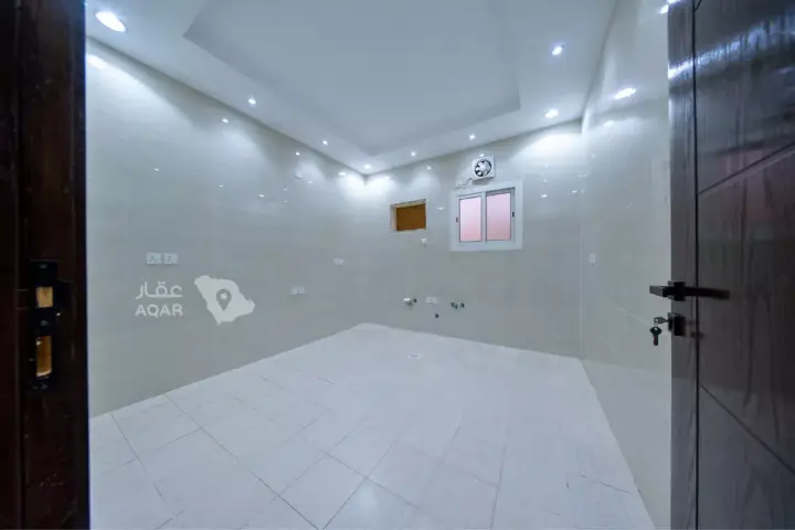 3 bedroom apartment in Al Ranuna, Madinah 8