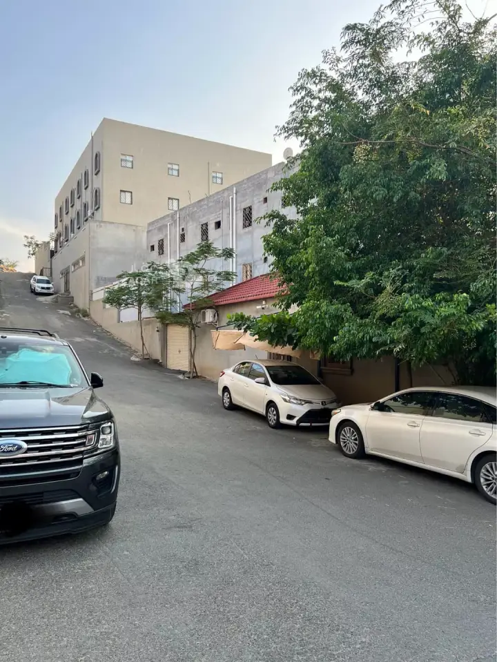 5 bedroom building in Al Wisam, Taif