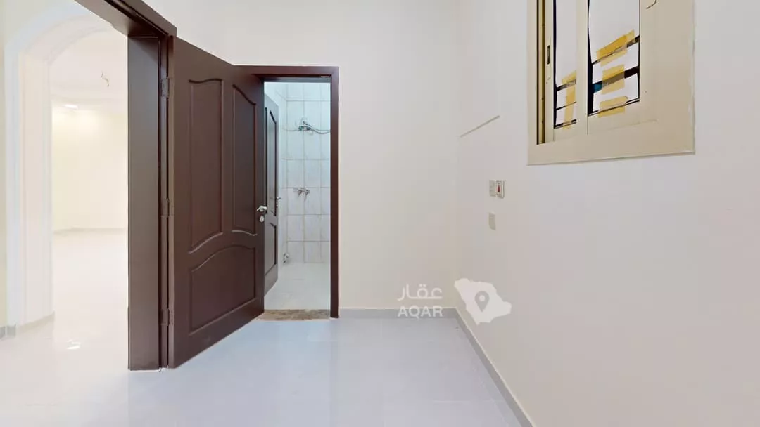 عقار 46 غرف في الورود، جدة 4