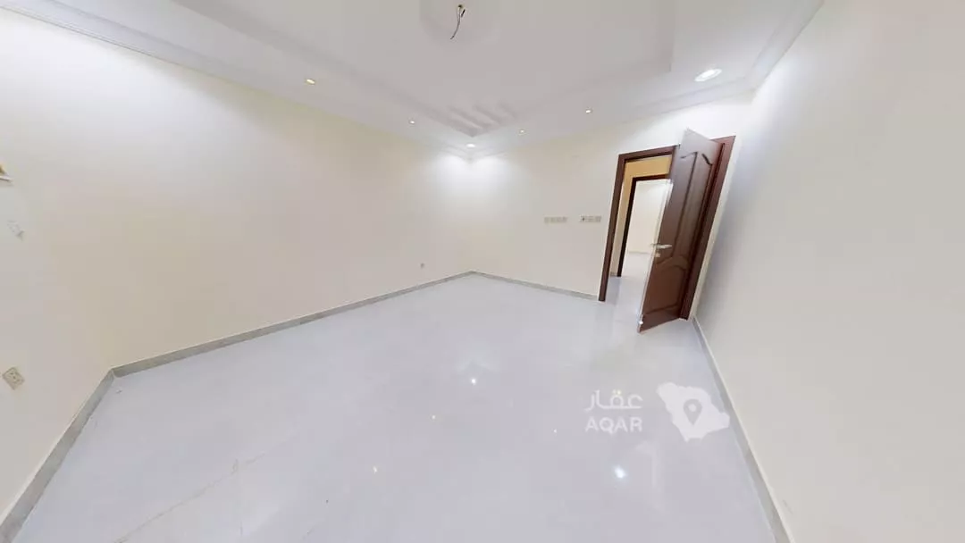 عقار 46 غرف في الورود، جدة 10