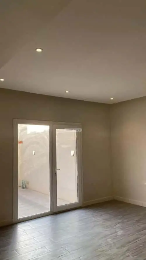 4 bedroom villa in Khuzam, Riyadh 13