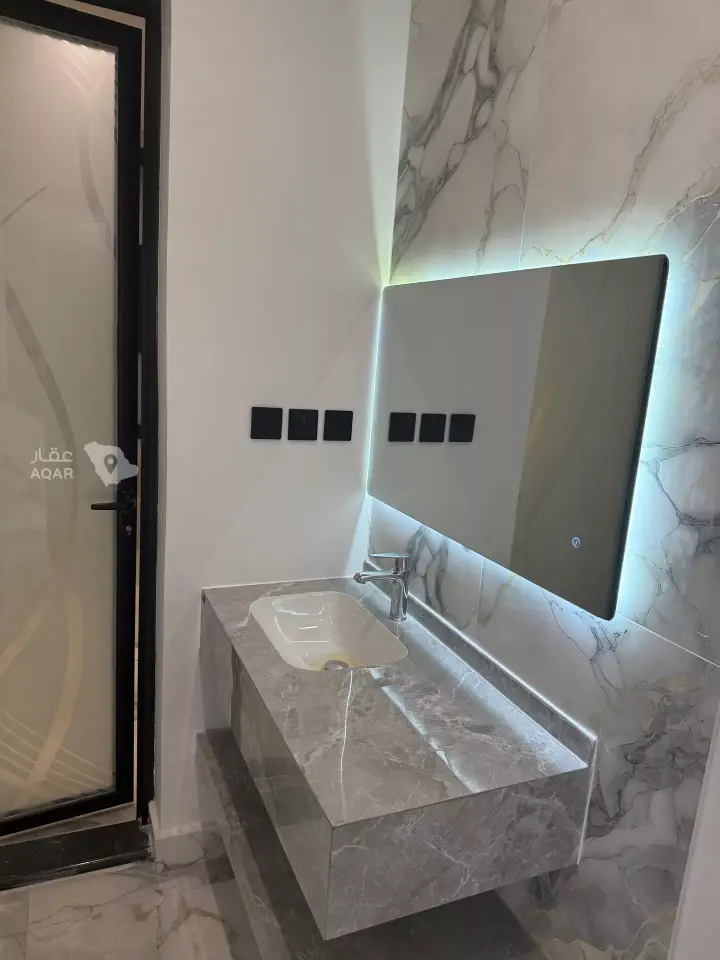 2 bedroom apartment in Hajar, Eastern Province 7