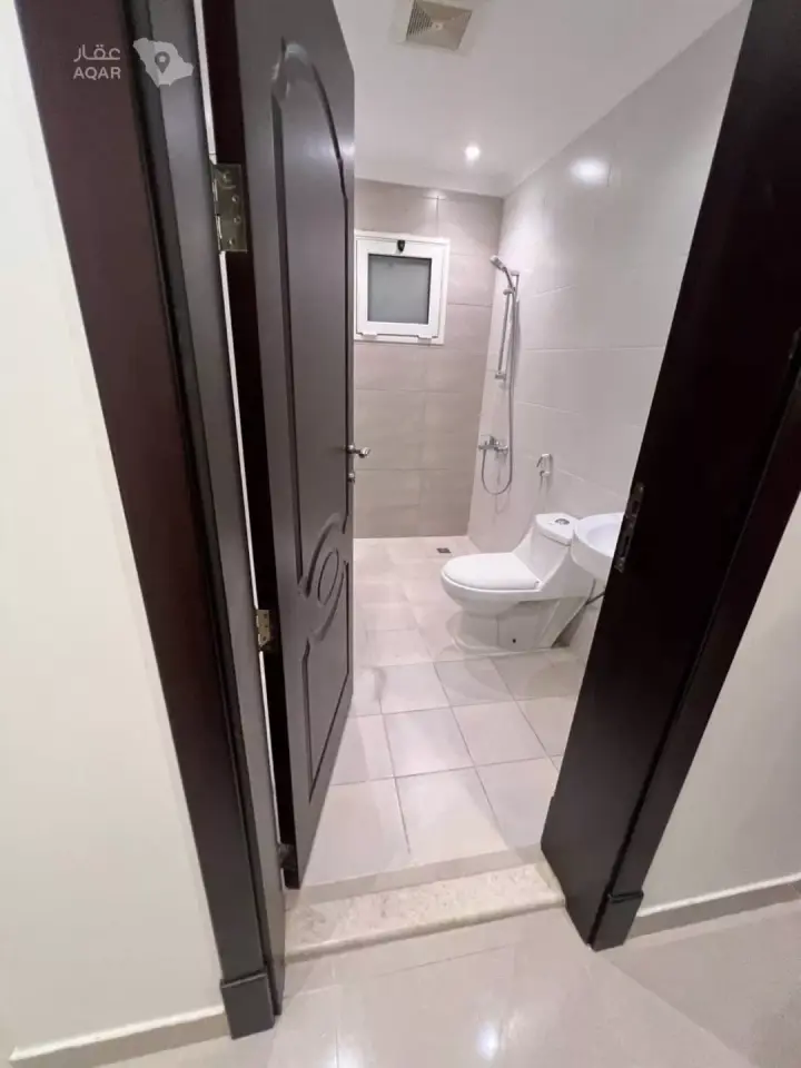 5 bedroom villa in Ash Shulah, Eastern Province 15