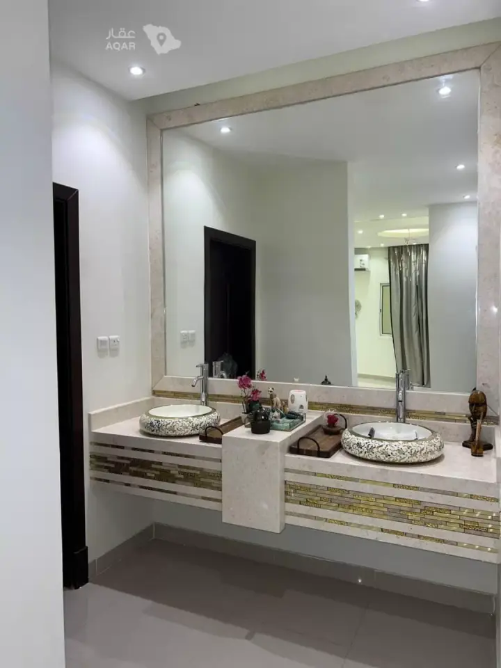 5 bedroom villa in Ash Shulah, Eastern Province 24