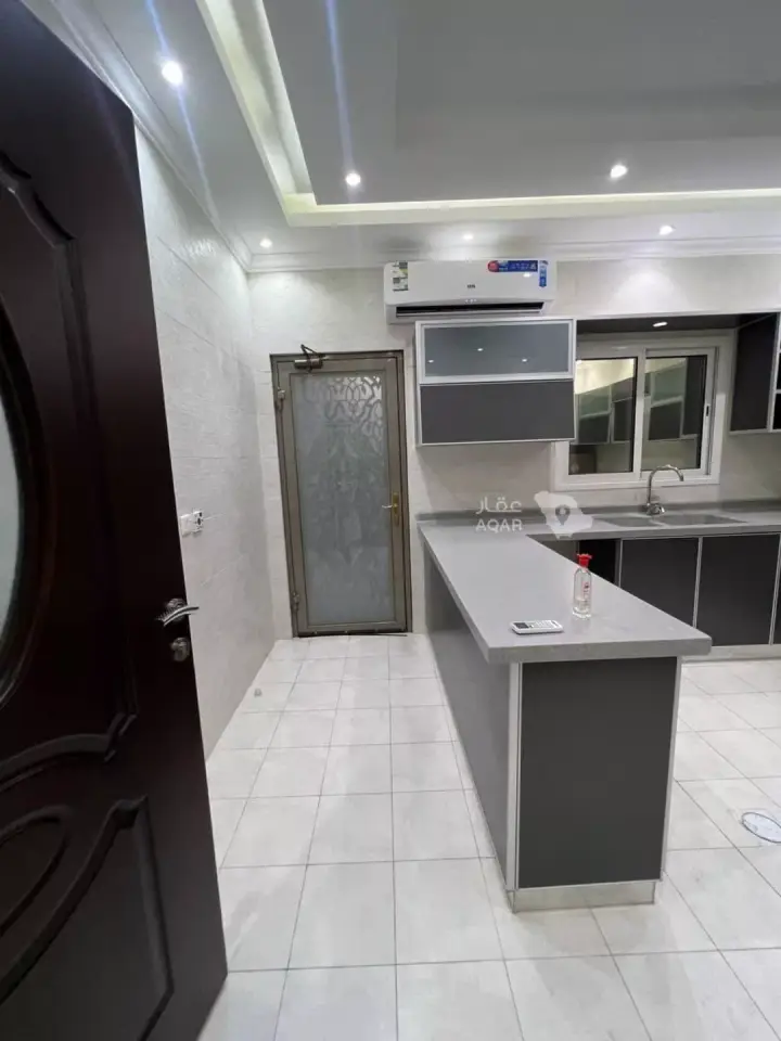 5 bedroom villa in Ash Shulah, Eastern Province 19