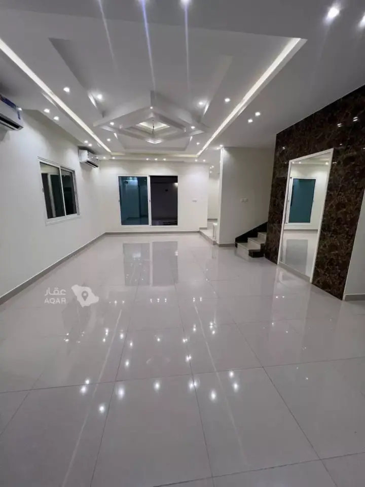 5 bedroom villa in Ash Shulah, Eastern Province 21