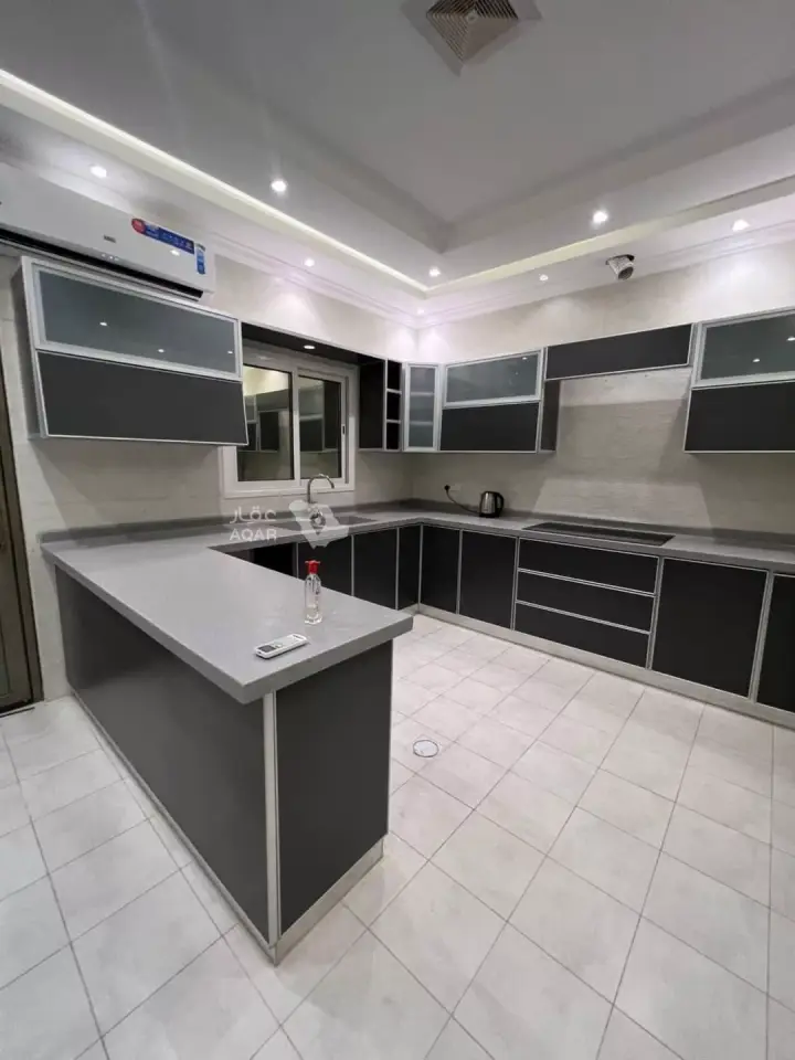 5 bedroom villa in Ash Shulah, Eastern Province 18