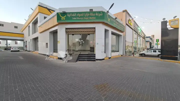 shop in Al Rehab, Qassim Region 4
