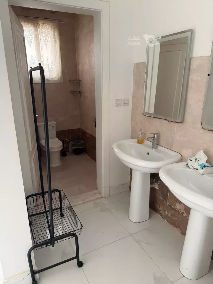 4 bedroom apartment in Al Yaqout, Jeddah 7