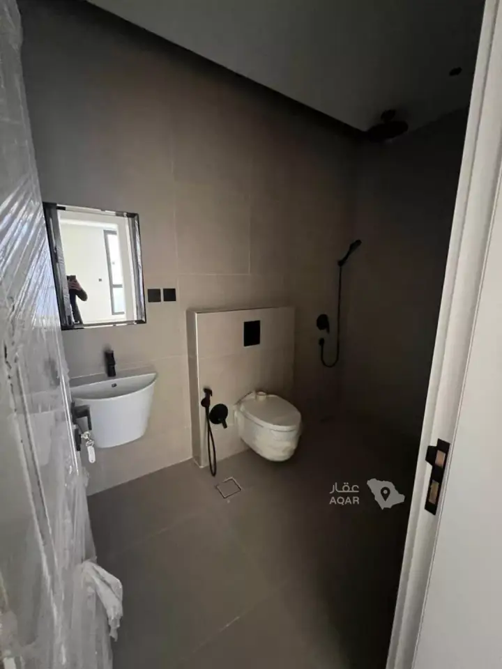 3 bedroom apartment in Hittin, Riyadh 5
