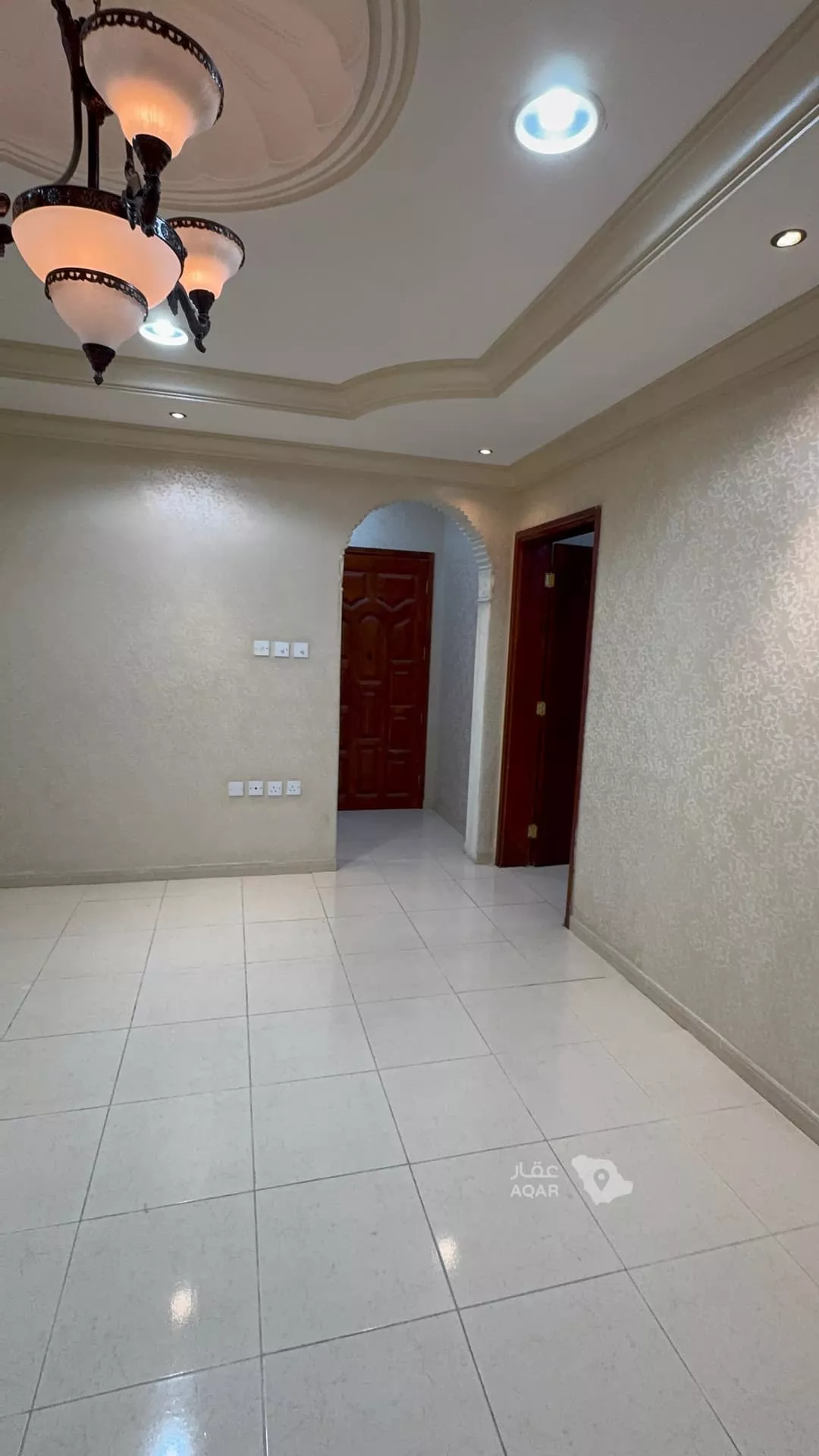 6 bedroom apartment in Tebah Subdivision, Eastern Province 6