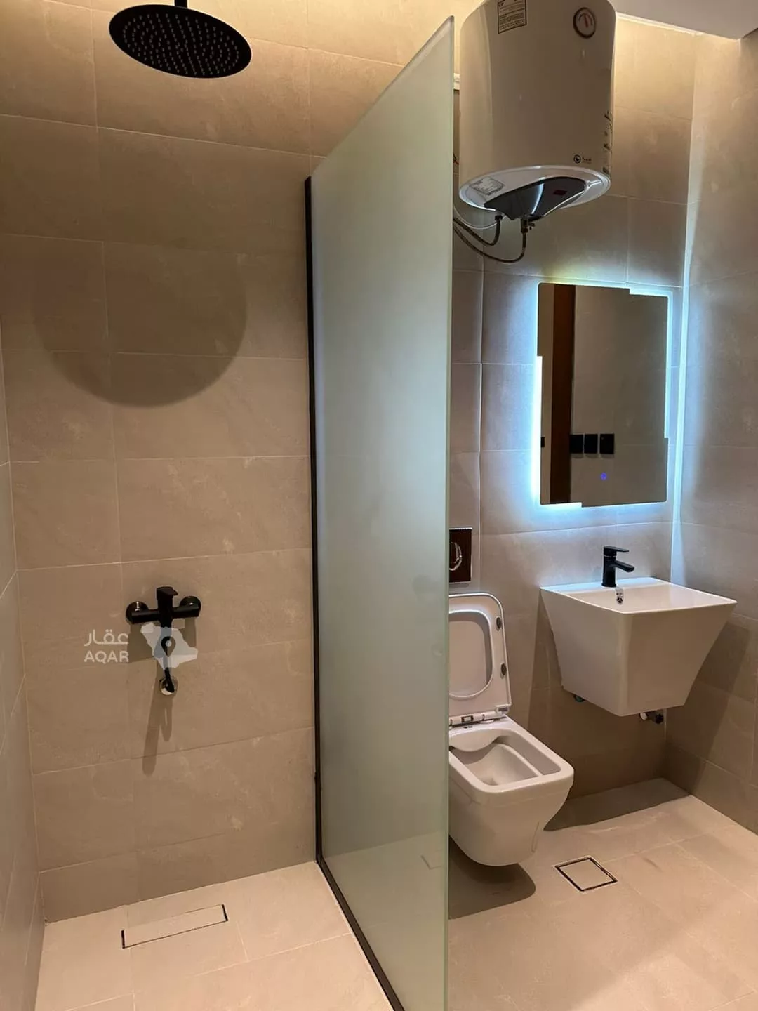 4 bedroom apartment in Al Aridh, Riyadh 5