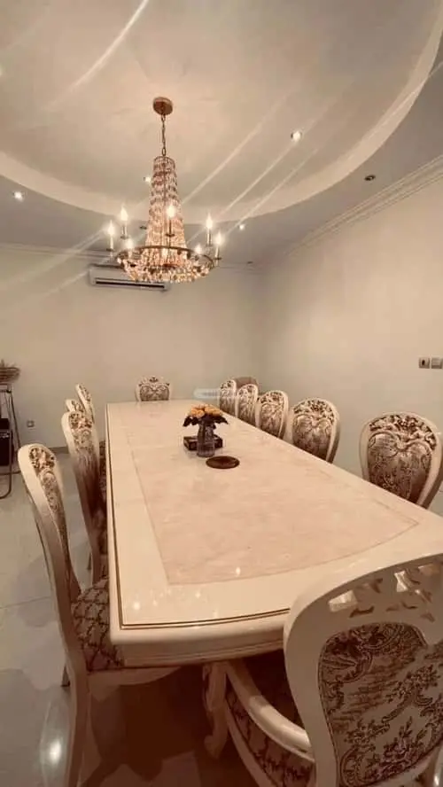 5 bedroom villa in Al Wadi, Riyadh 9