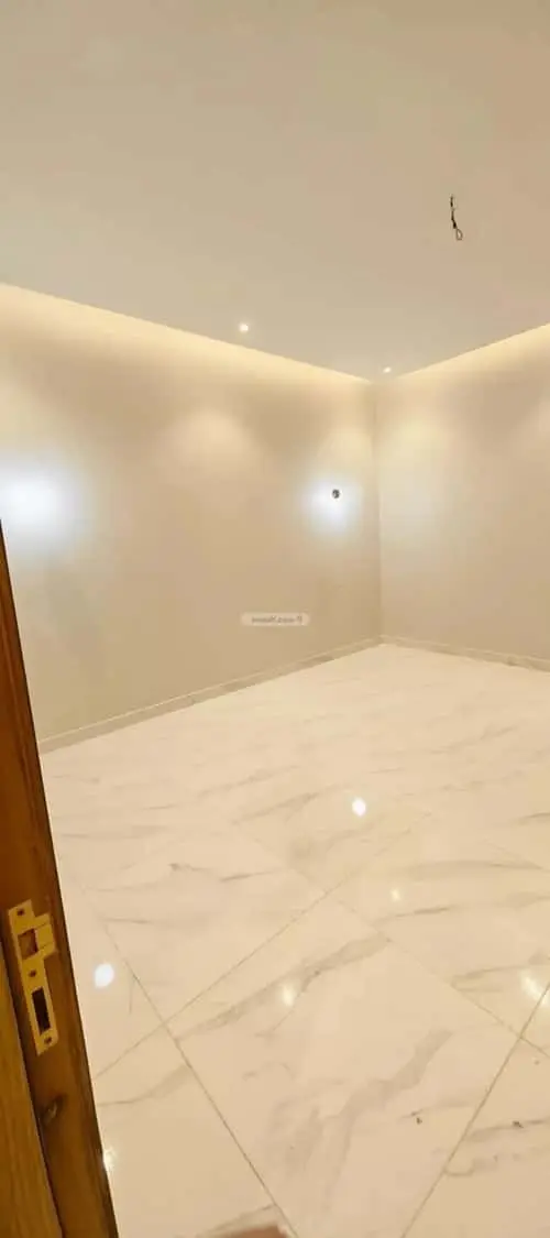 4 bedroom apartment in Al Sawari, Jeddah 4