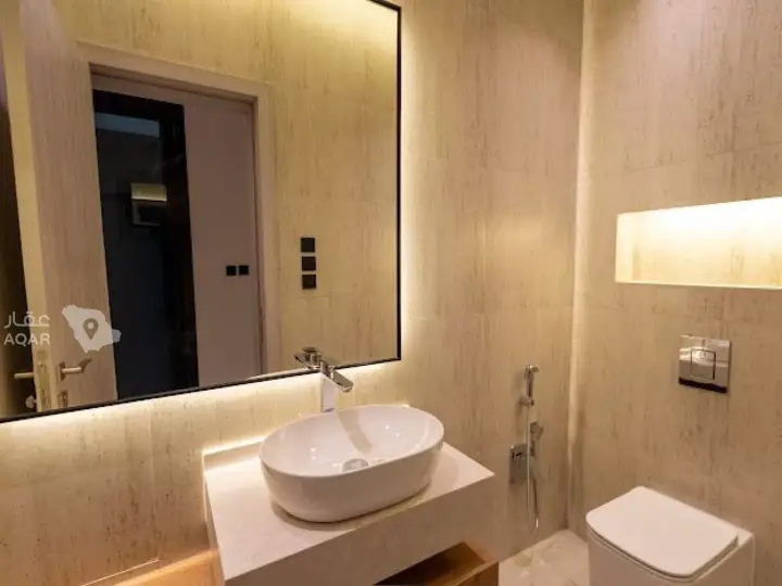 3 bedroom apartment in Dhahrat Laban, Riyadh 14